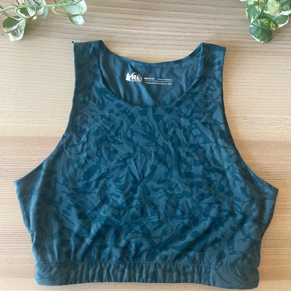 REI Crop - Hiking / Athletic